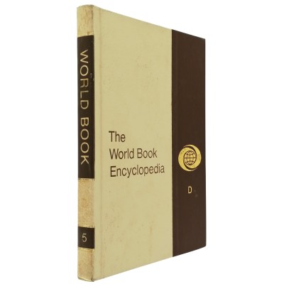 The World Book Encyclopedia Volume 5 Fiel Educational Corporation 1975