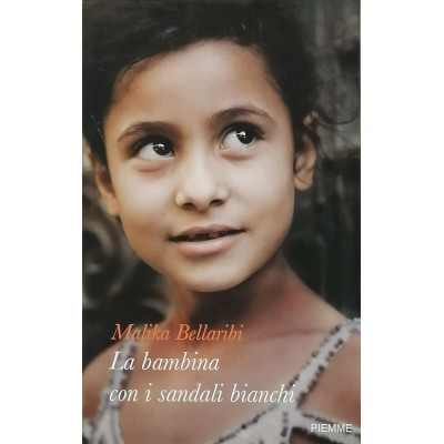 La bambina con i sandali bianchi Bellaribi Malika